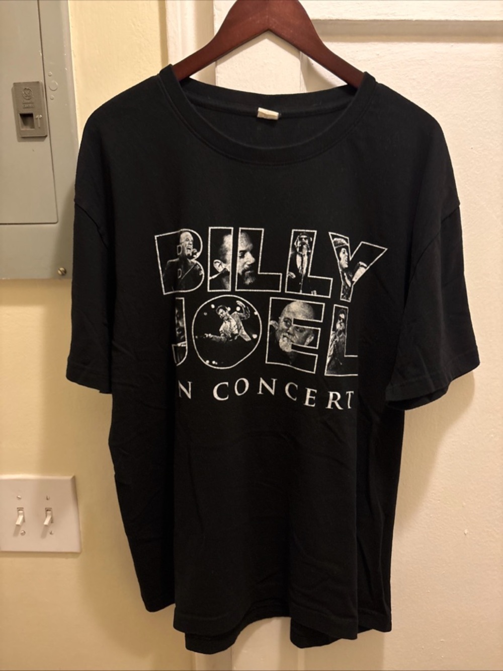 Men’s vintage Billy Joel Black MSG Concert Tee Size Large